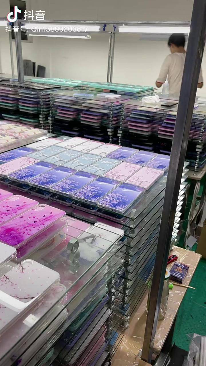 手機殼工廠日常 源頭實力，雕琢高端品質生活